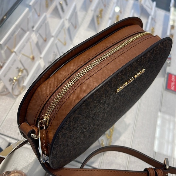 Michael Kors Jet Set Travel Medium Signature Logo EW Crossbody Bag Brown NWT - Picture 11 of 16